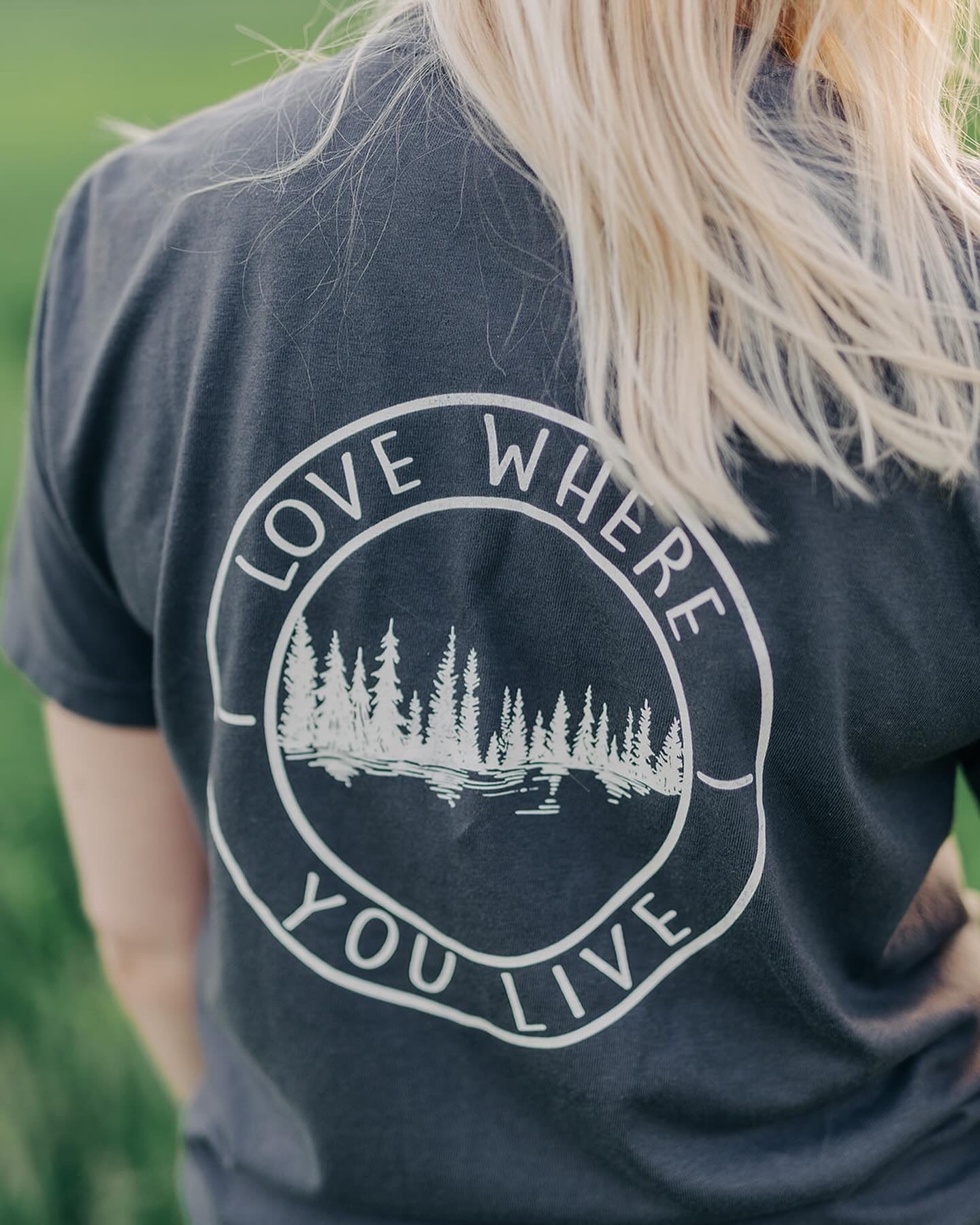 ** RTS - Love where you live pocket tee