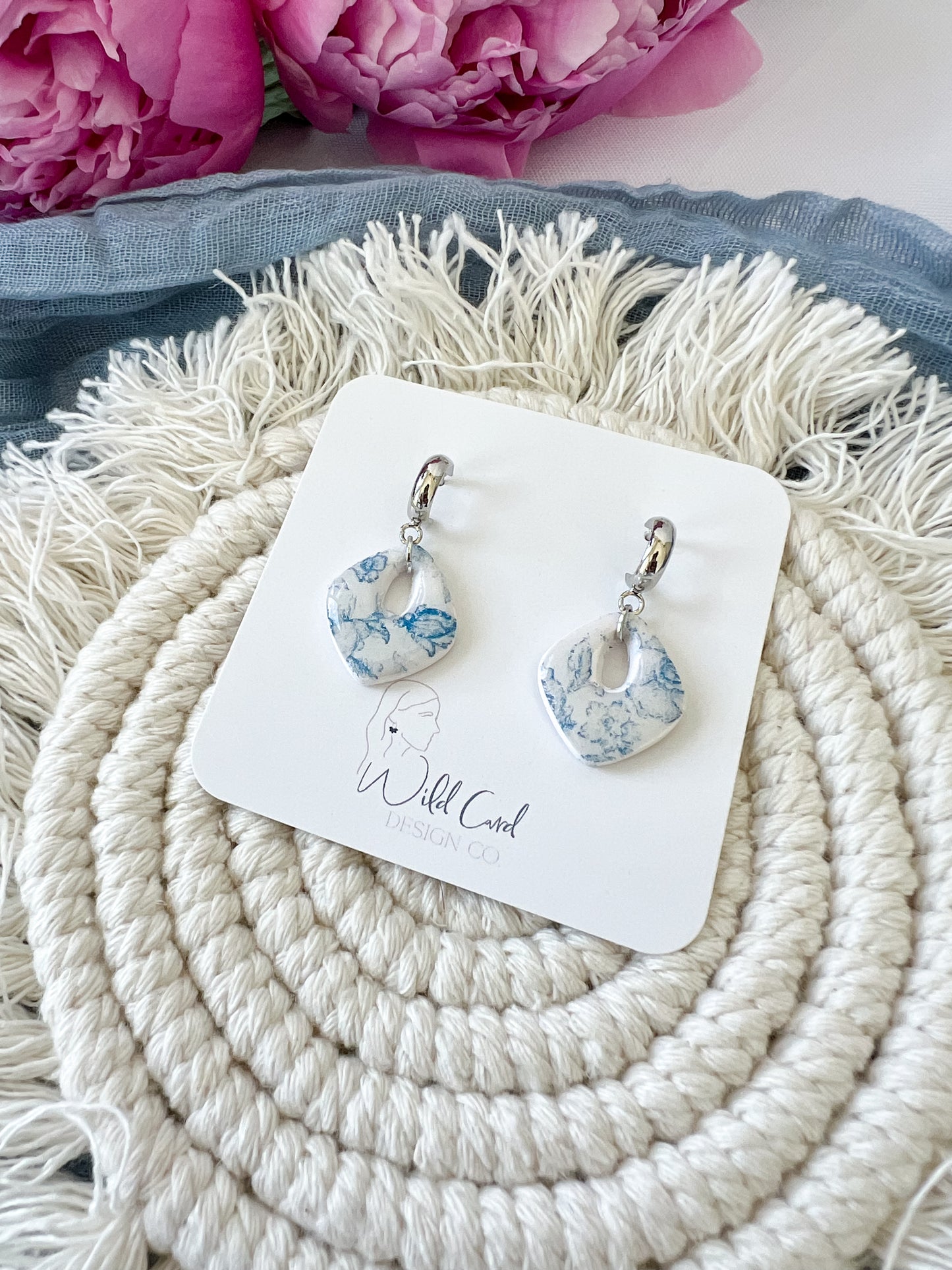 Celeste Dangles