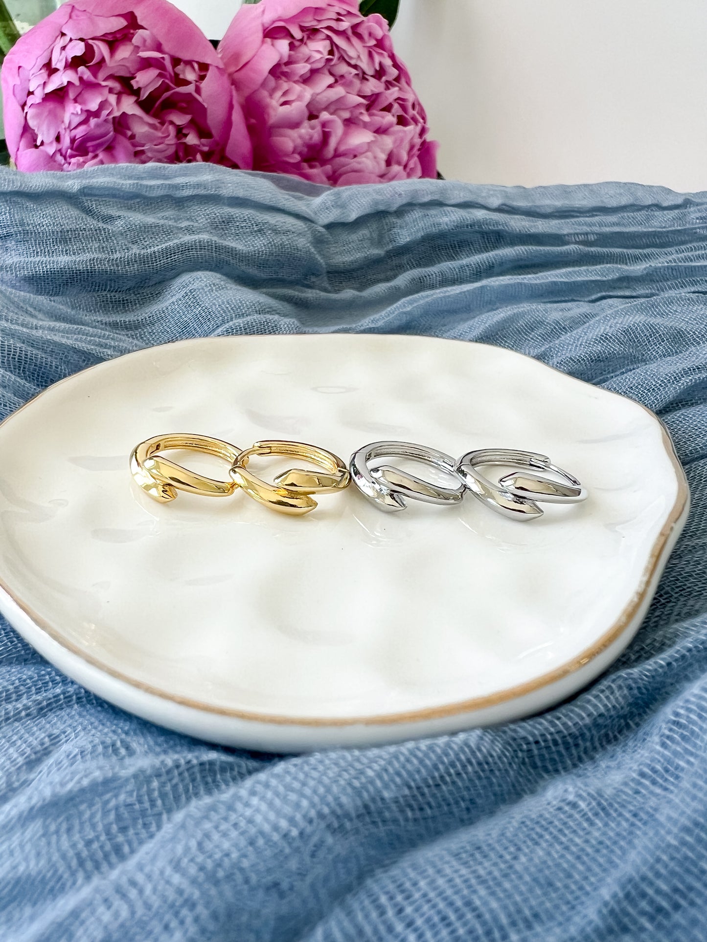 Twin Metal Hoops