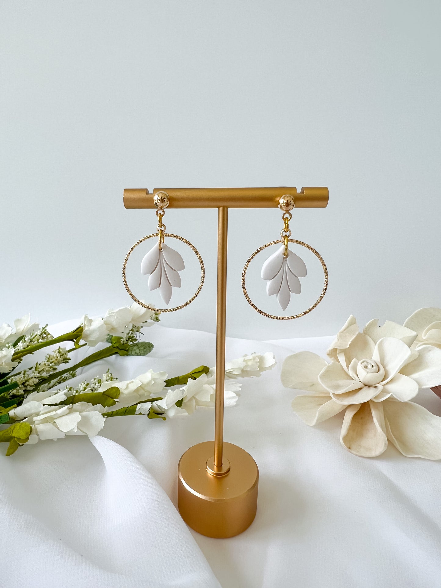 Mini leaf statement earrings