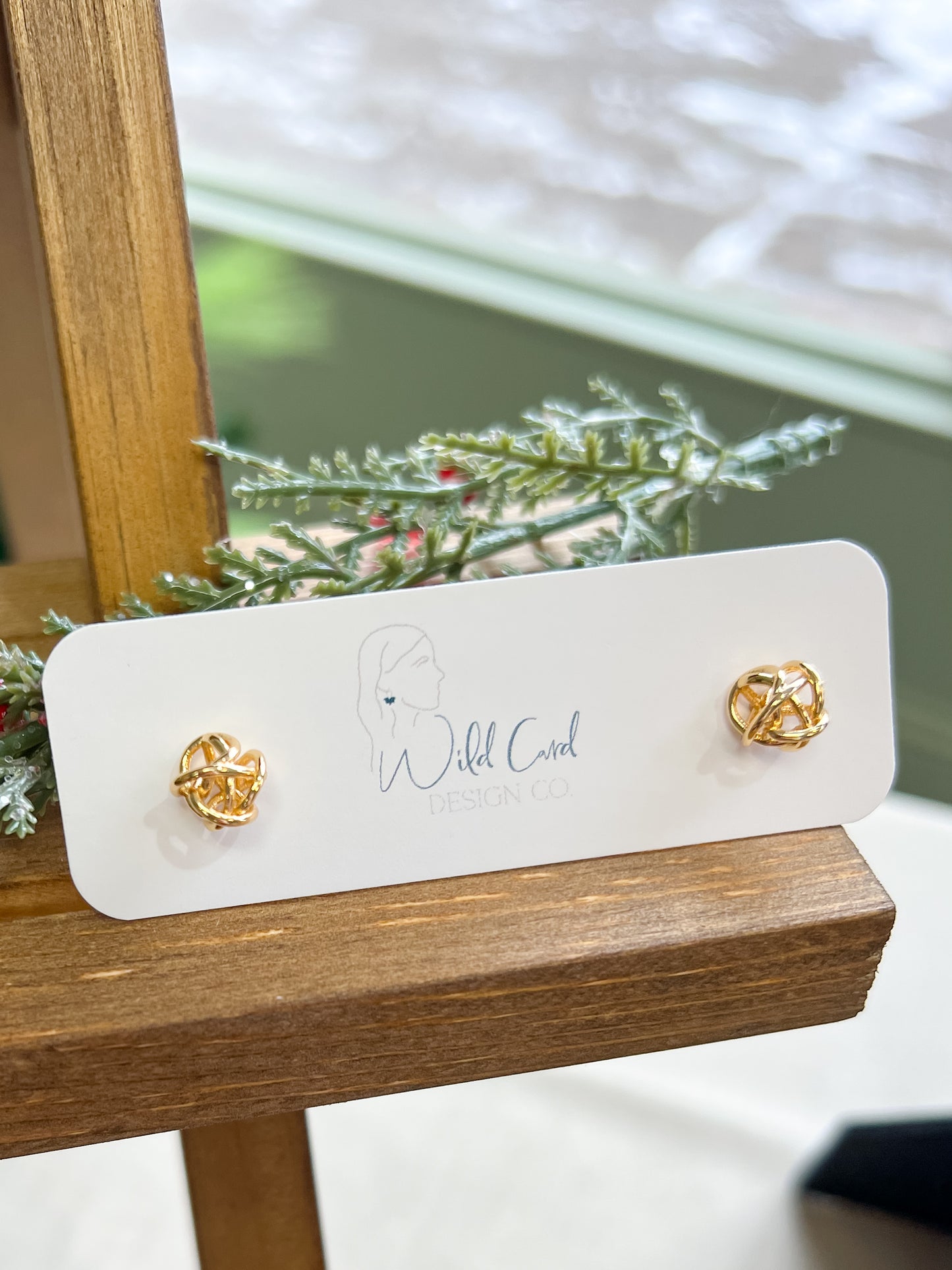 Tangle Studs