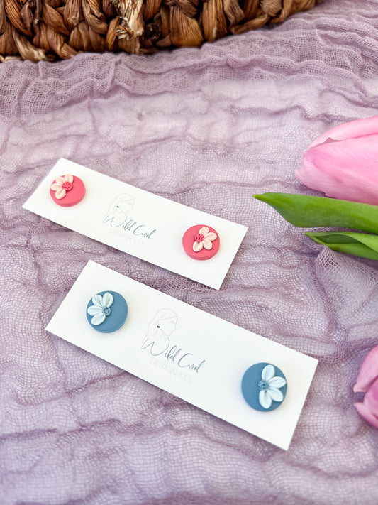 A dollop of daisy studs